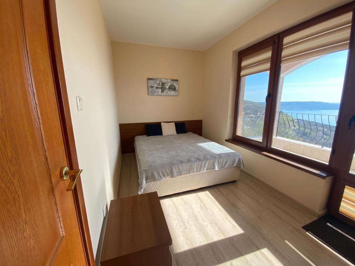 Sea Sunrise Vila Balchik Bagian luar foto